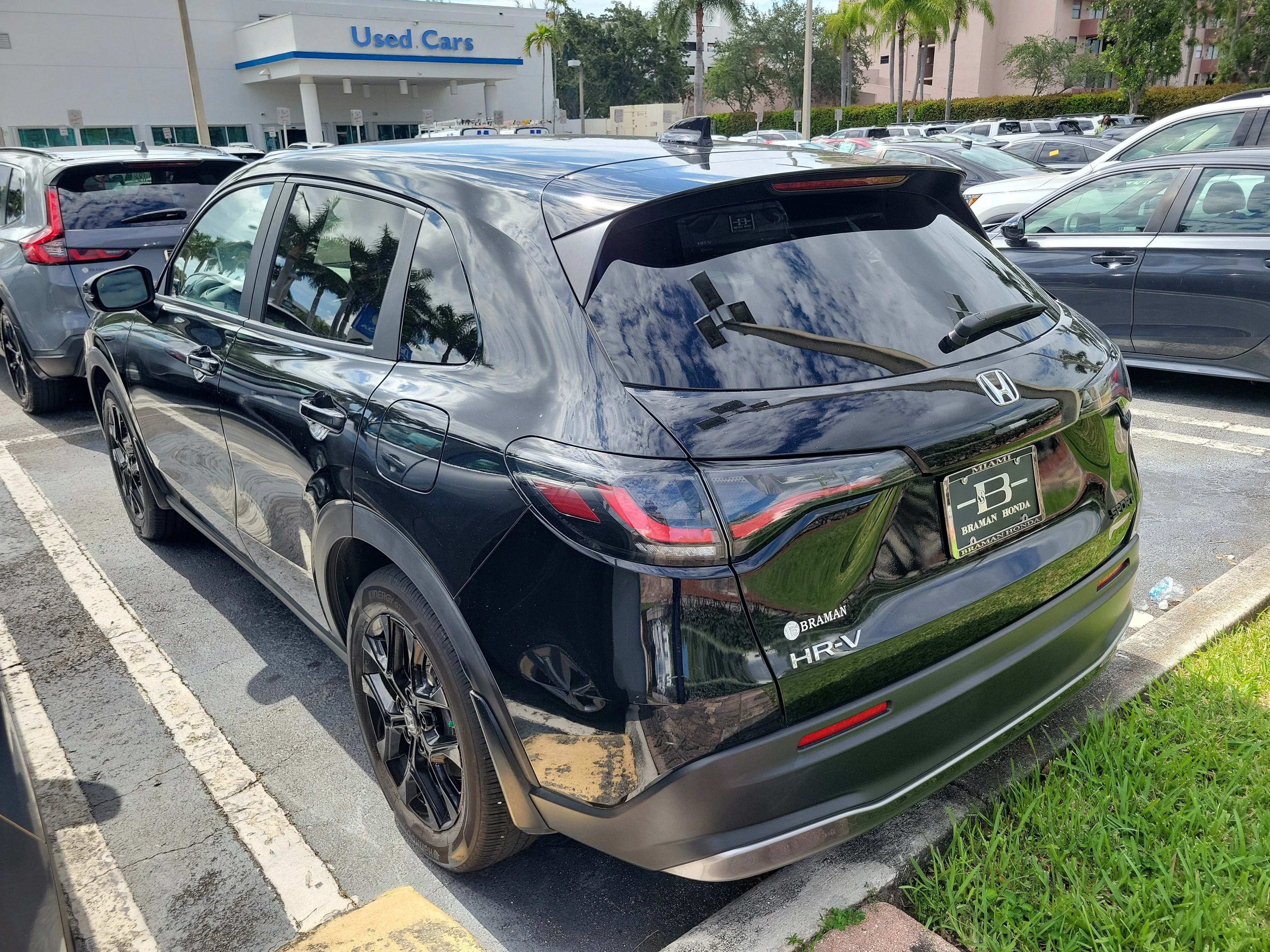 2025 Honda HR-V Sport - Photo 4