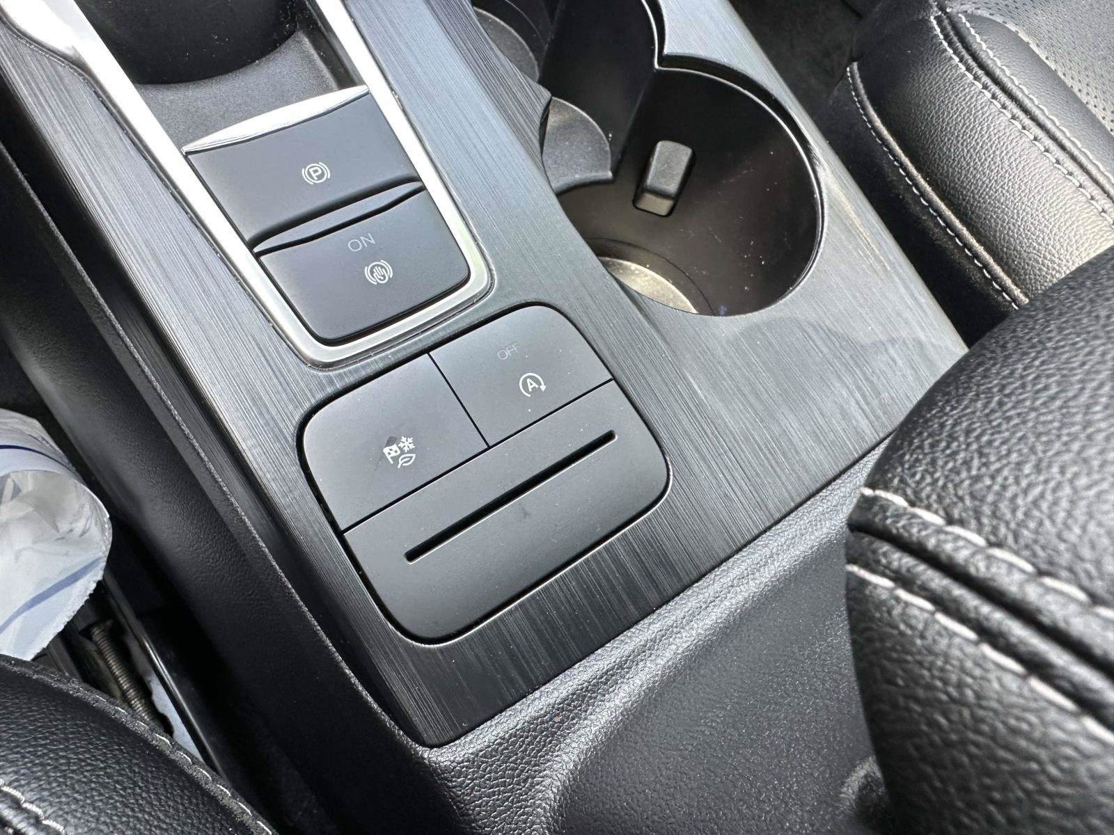 Certified Used 2022 Agate Black Metallic Ford SEL image 21