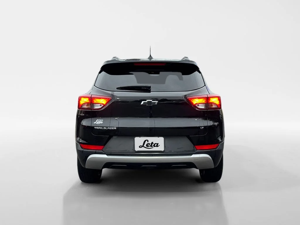 Used 2023 Mosaic Black Metallic Chevrolet LT image 5