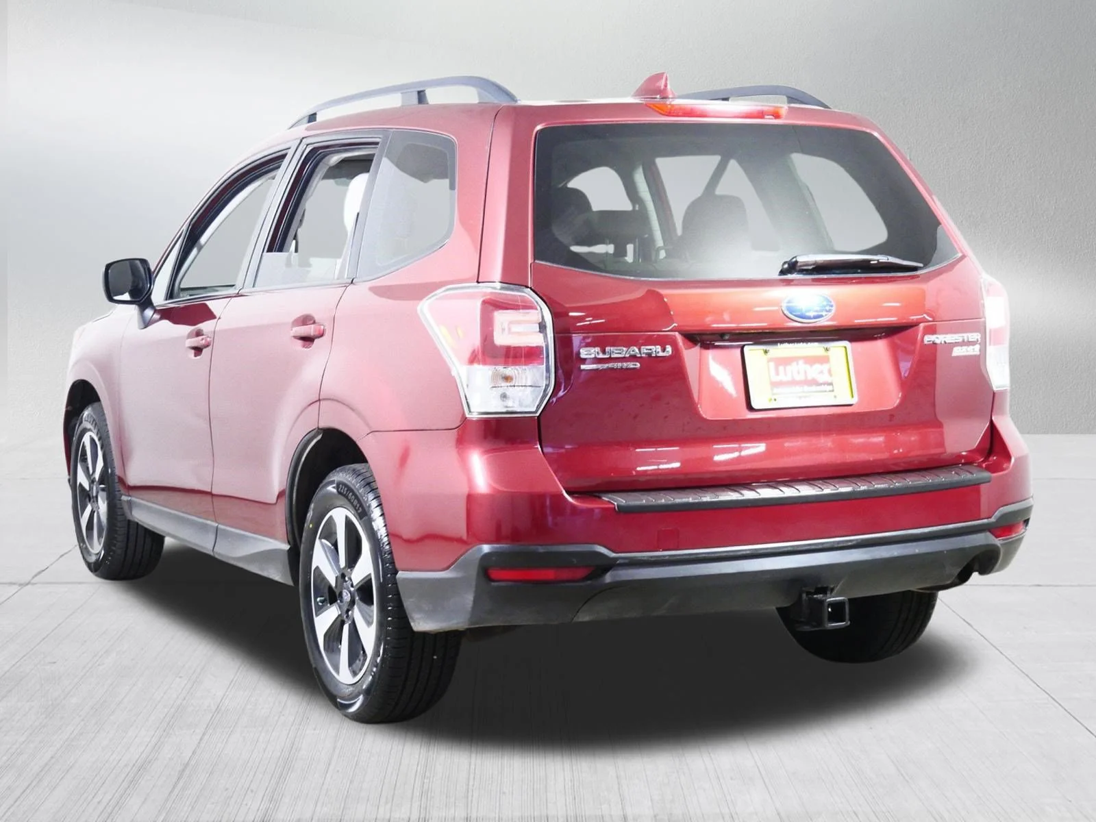 Used 2017 Venetian Red Pearl Subaru  image 5