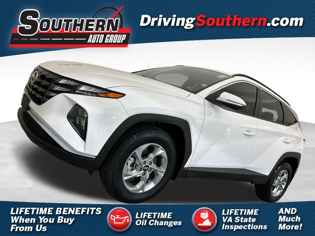 Used 2023 White Hyundai SEL image 1