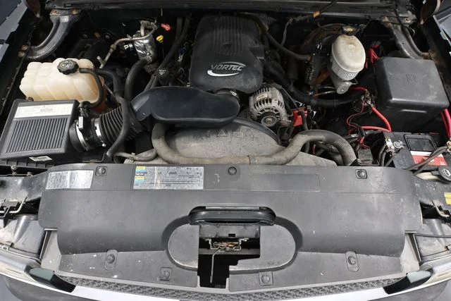 Used 2003 Green Chevrolet LS image 38