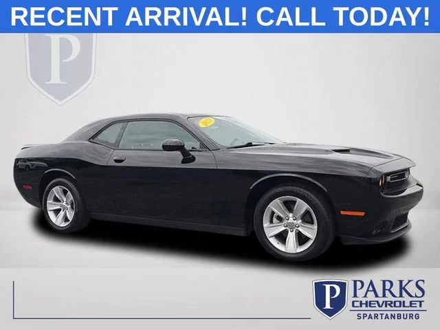 2023 Dodge Challenger SXT Auto's photo