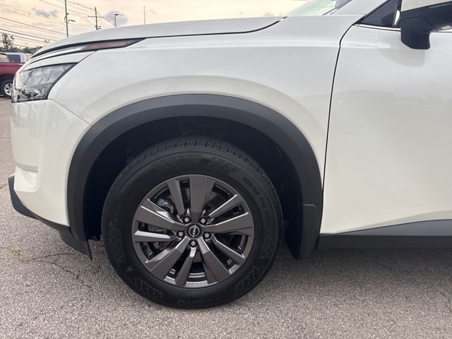 Certified Used 2023 White Nissan SV image 11