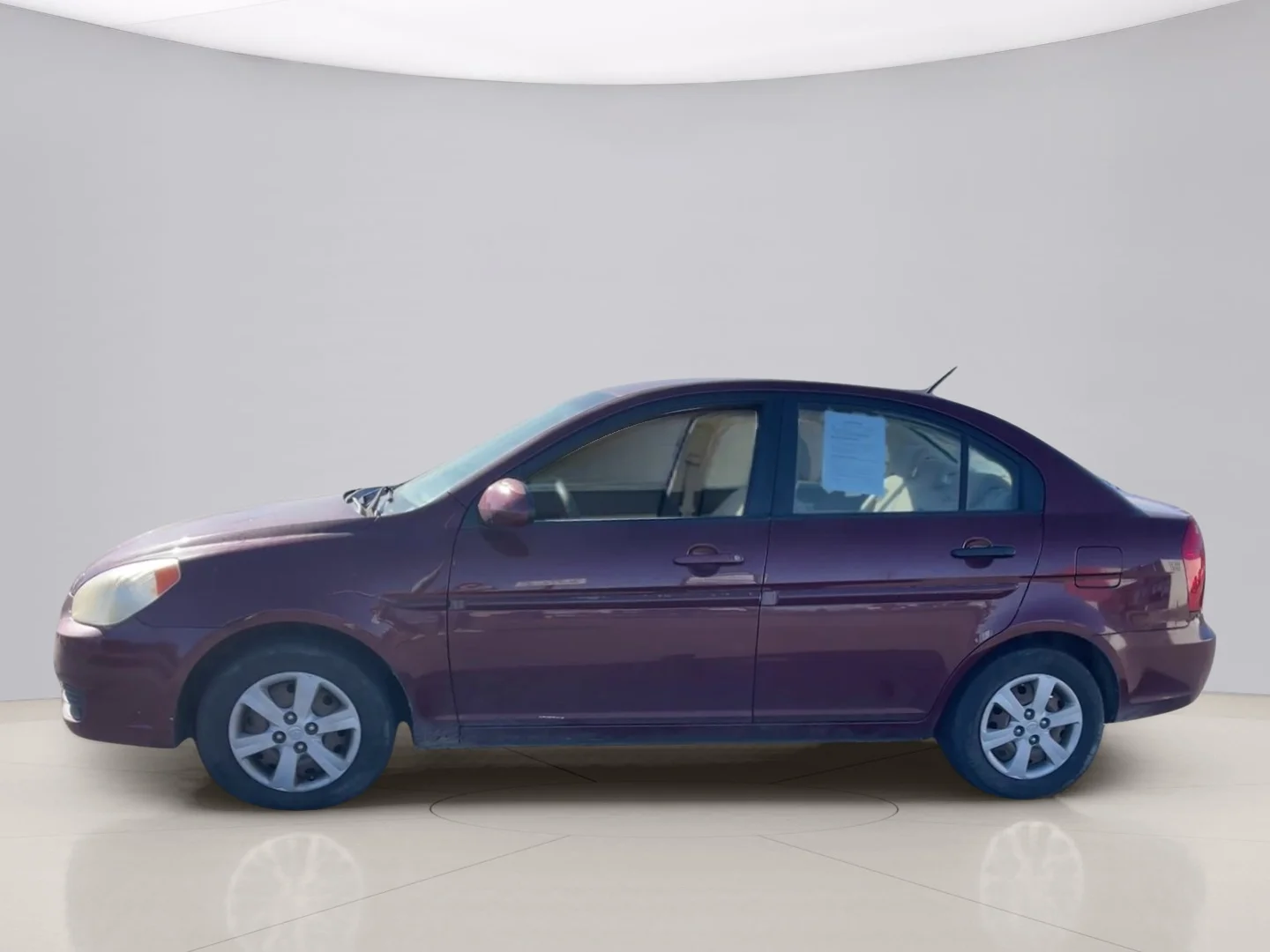 Used 2009 Red Hyundai  image 2