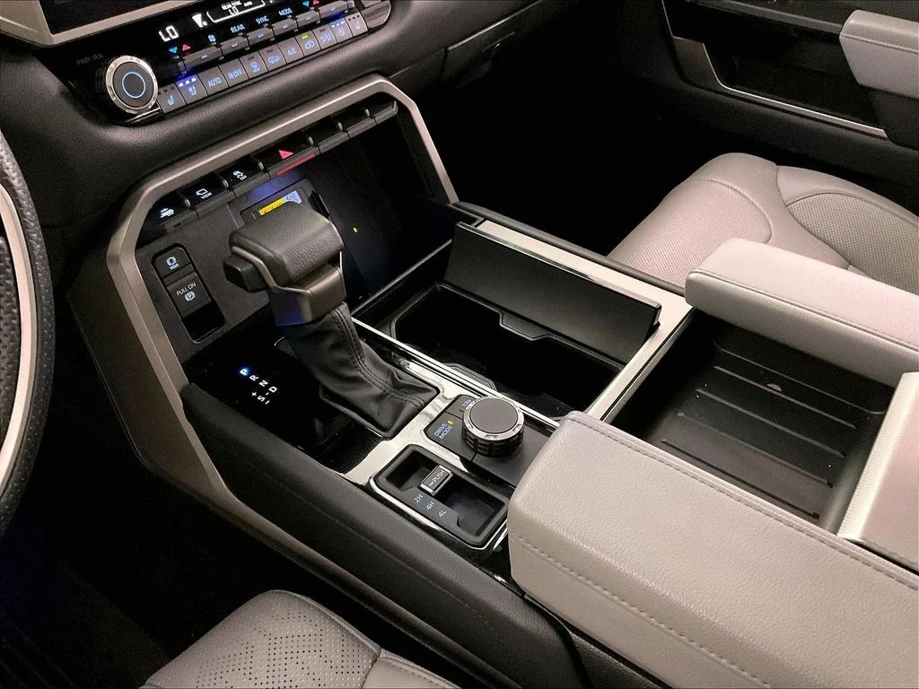 2024 Toyota Sequoia Limited - Photo 19