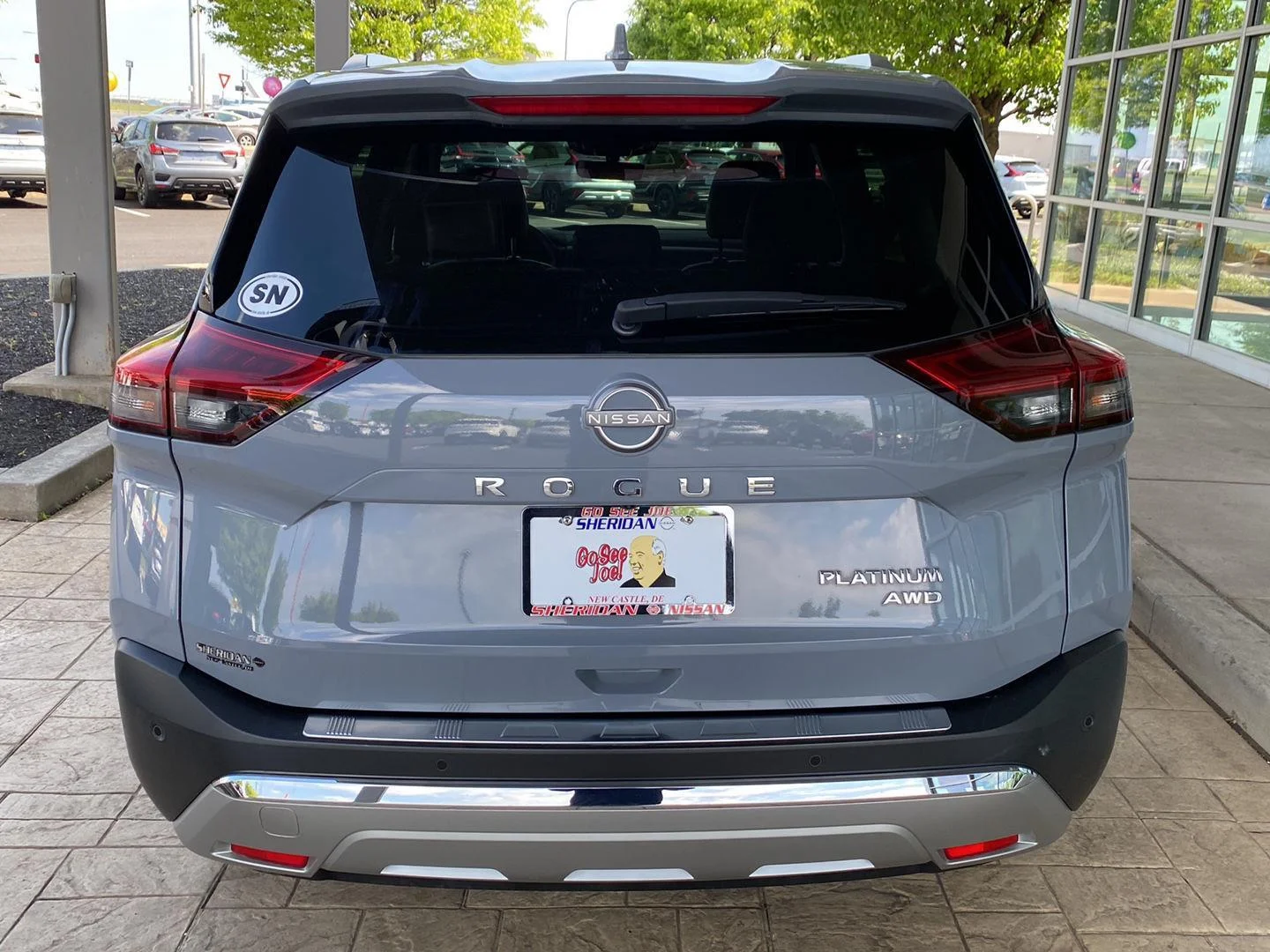 Used 2023 Boulder Gray Pearl Nissan Platinum image 6