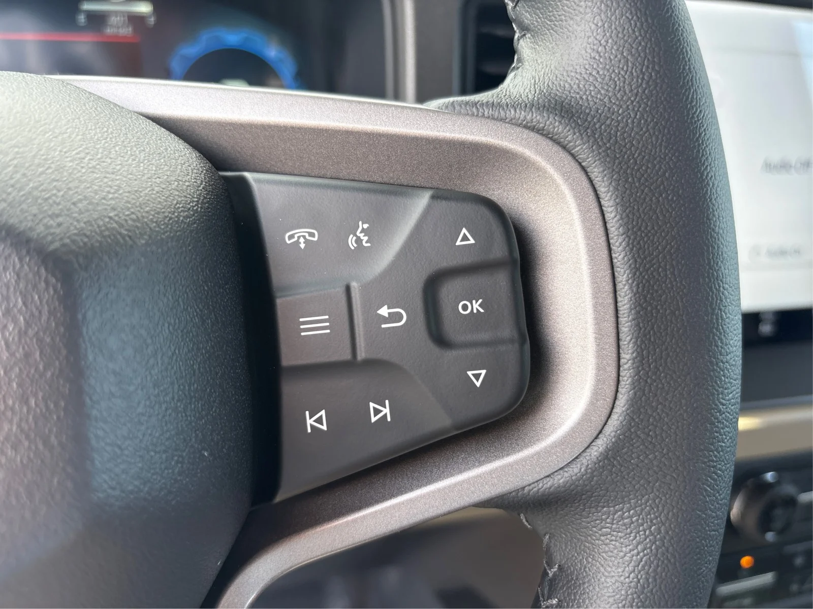 New 2025 Azure Gray Metallic Tri-Coat Ford Big Bend® image 23