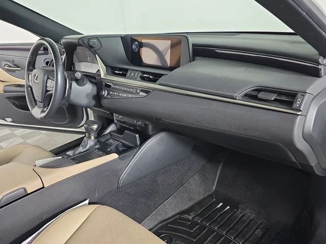 Used 2019 White Pearl Lexus 350 image 19