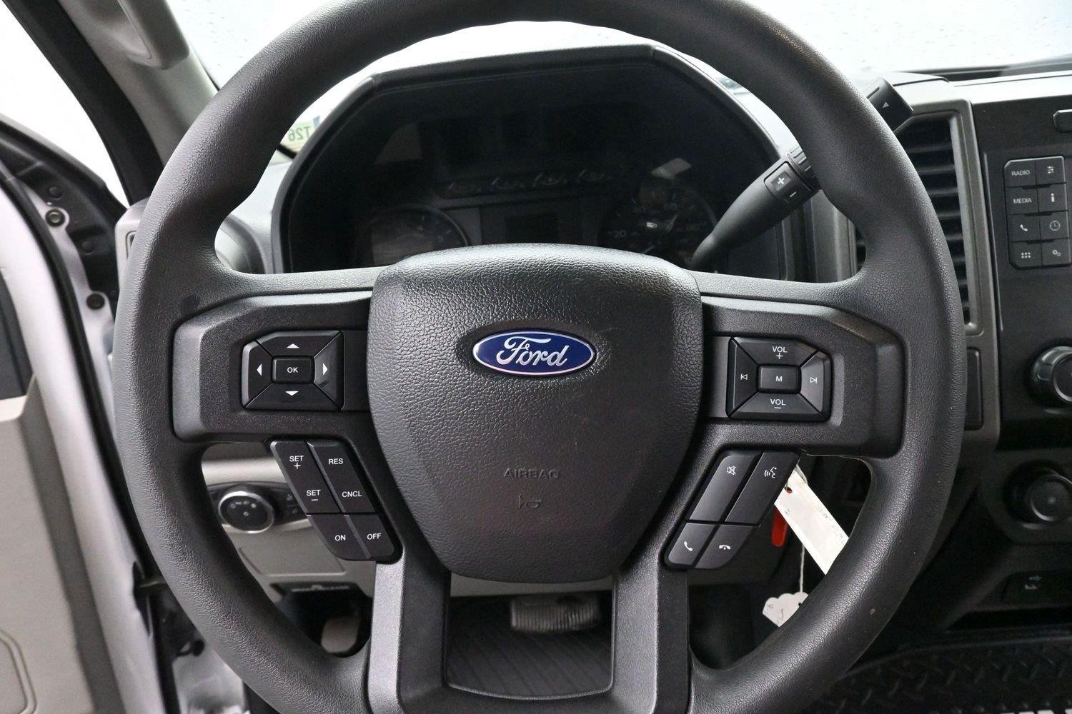 Used 2022 Oxford White Ford XL image 17