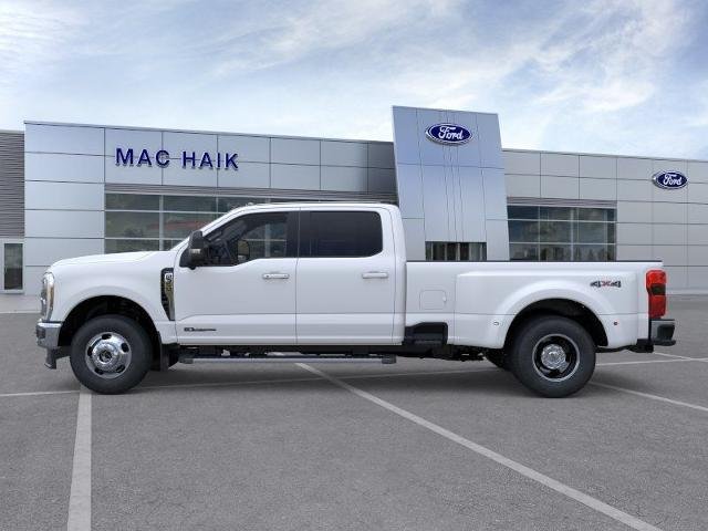 New 2026 Star White Metallic Tri-Coat Ford F-350® Lariat® image 25