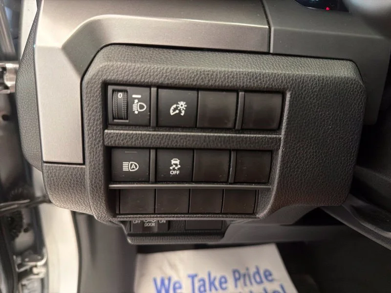 Used 2025 Silver Toyota SR5 image 17