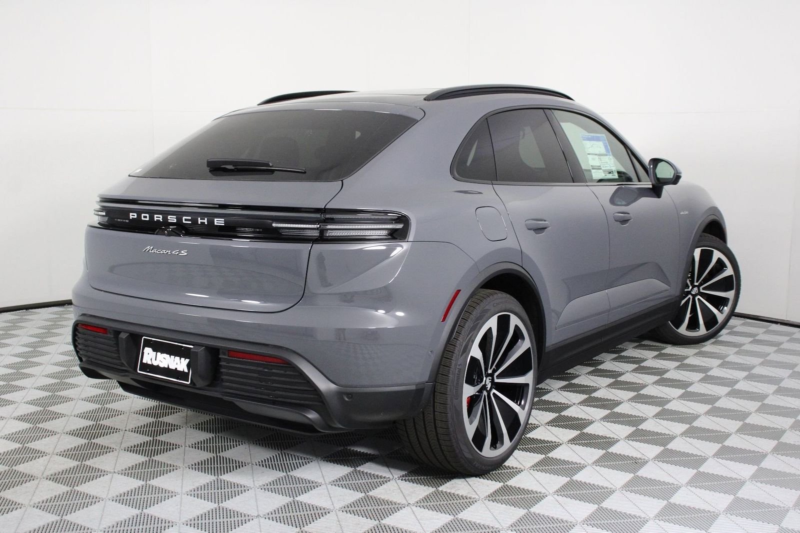 New 2026 Slate Grey Neo Porsche 4S image 7