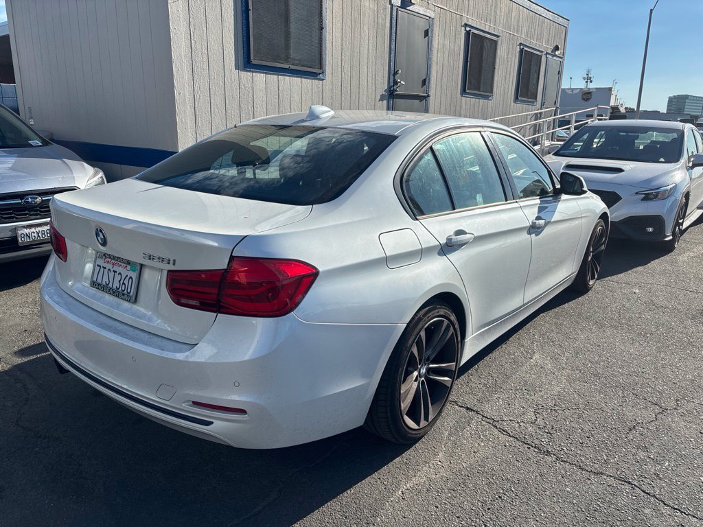 Used 2016 White Metallic BMW 328i image 4