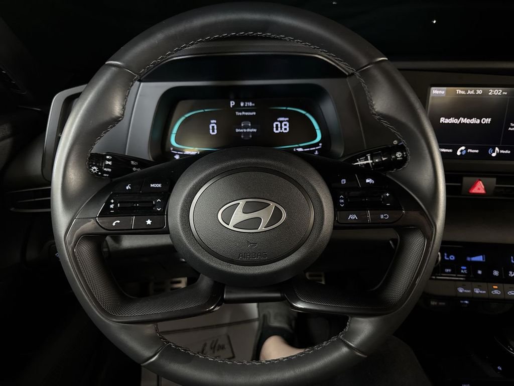 2025 Hyundai Elantra SEL - Photo 19