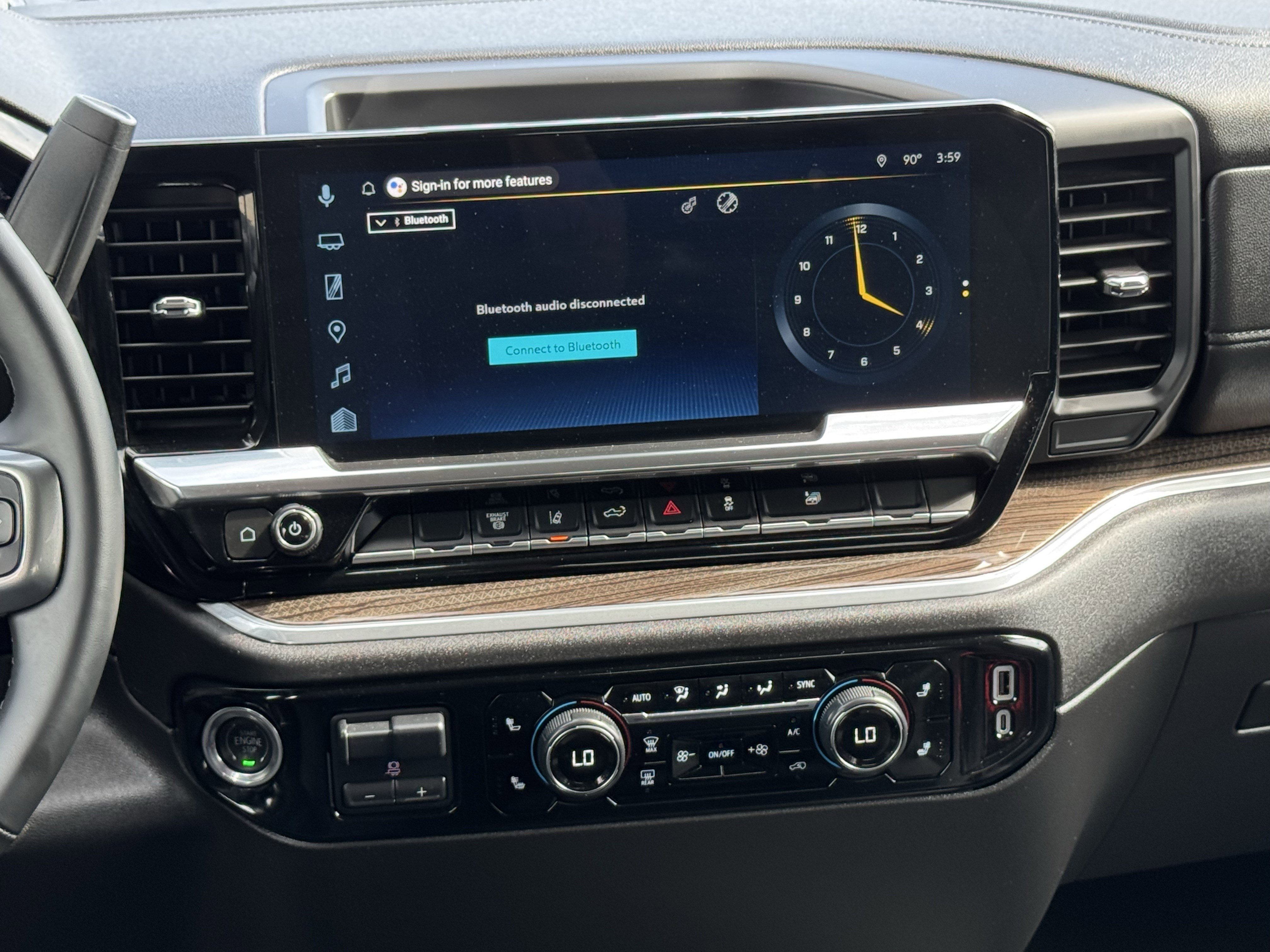 Used 2025 Summit White Chevrolet LT image 16