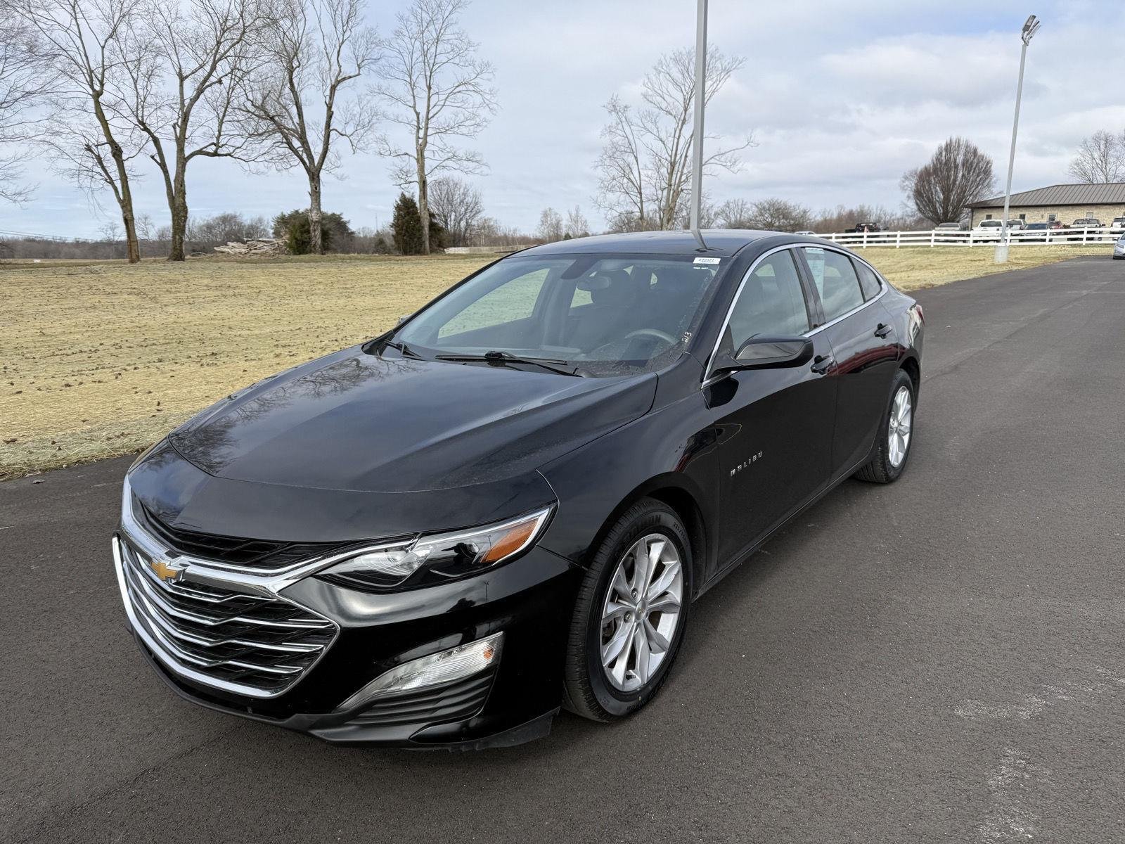 Used 2022 Chevrolet Malibu 1LT with VIN 1G1ZD5ST5NF156077 for sale in Salem, IN