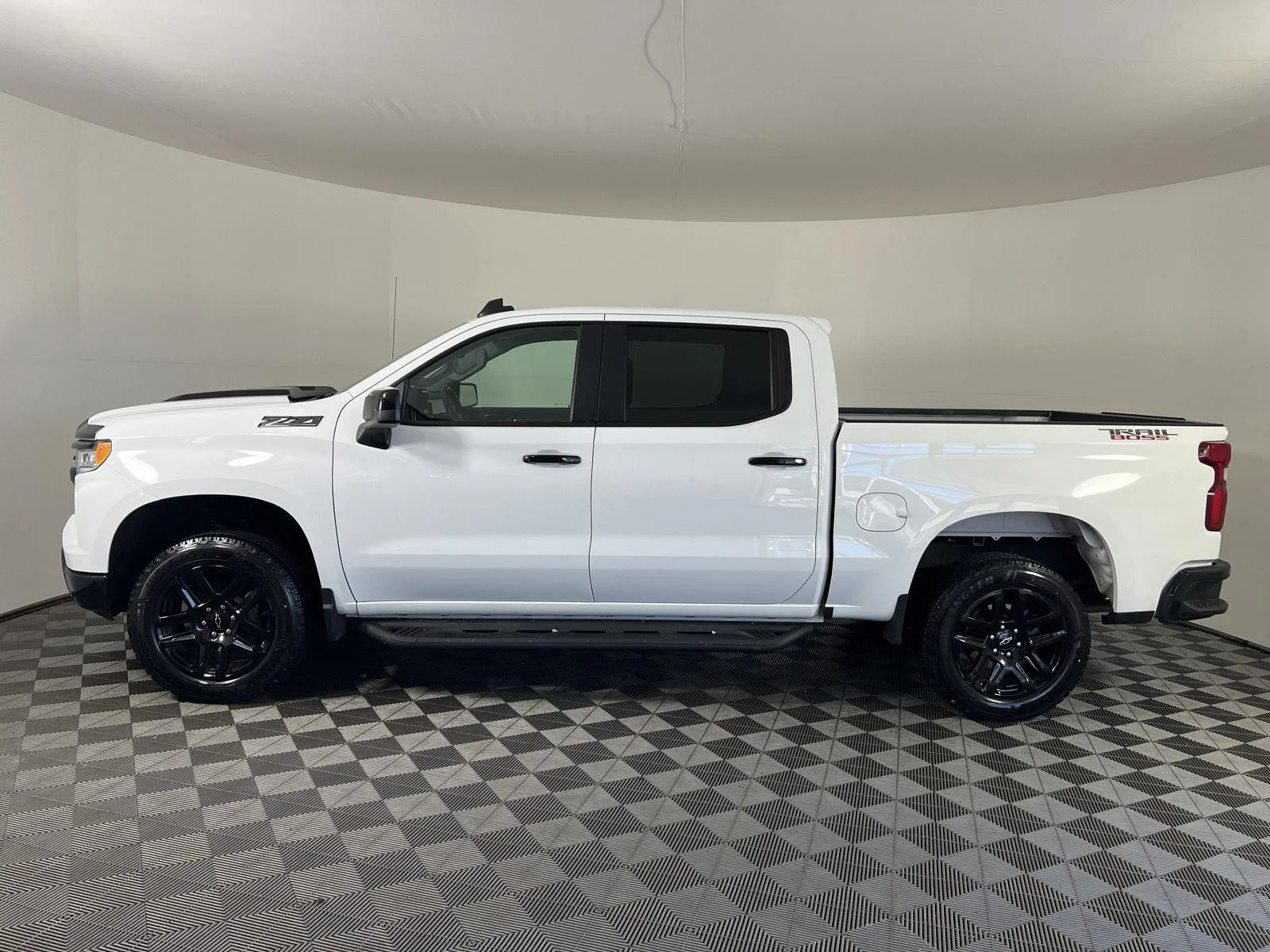 Used 2024 Summit White Chevrolet LT Trail Boss image 28