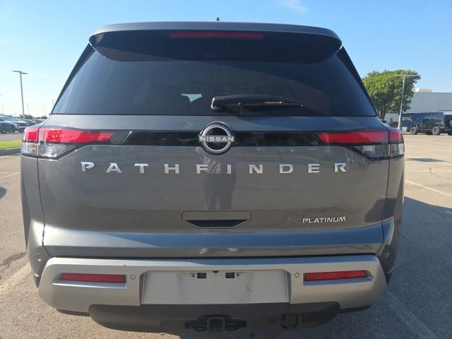 Used 2025 Gray Nissan Platinum image 4