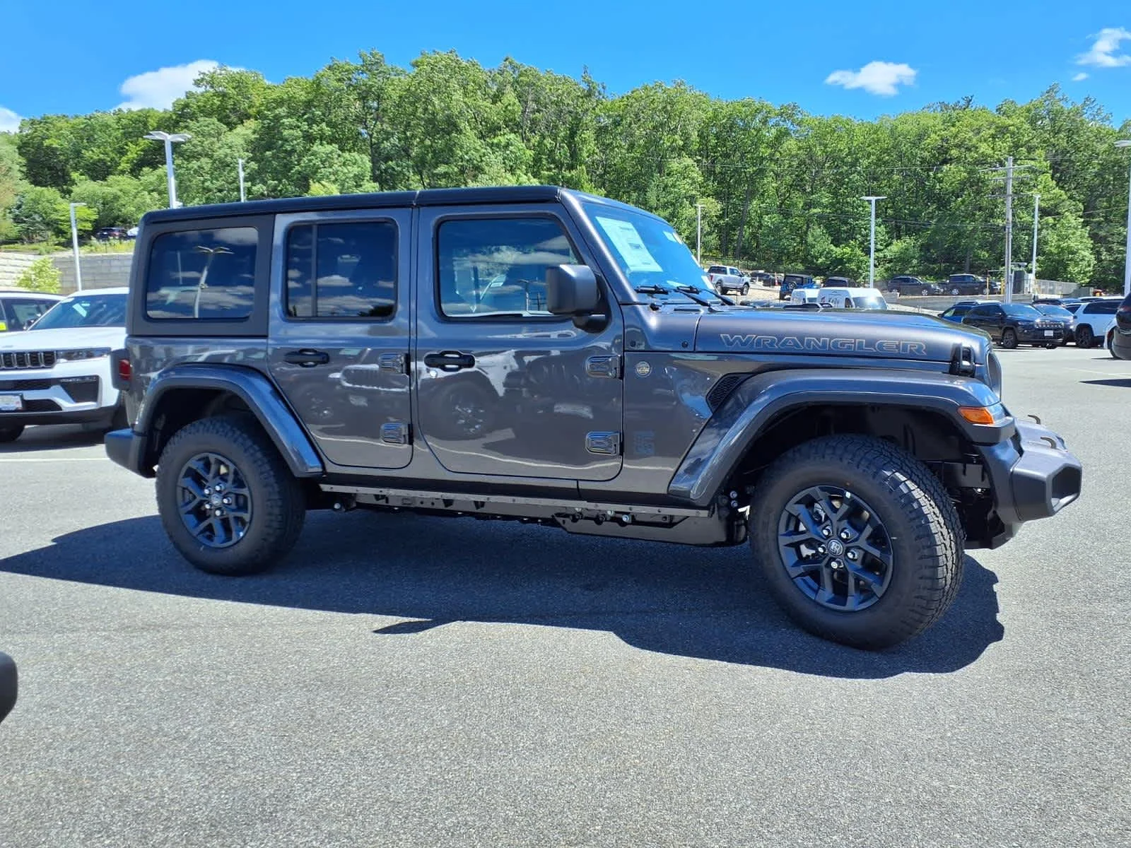 New 2026 Granite Crystal Metallic Clearcoat Jeep 85th Anniversary image 6