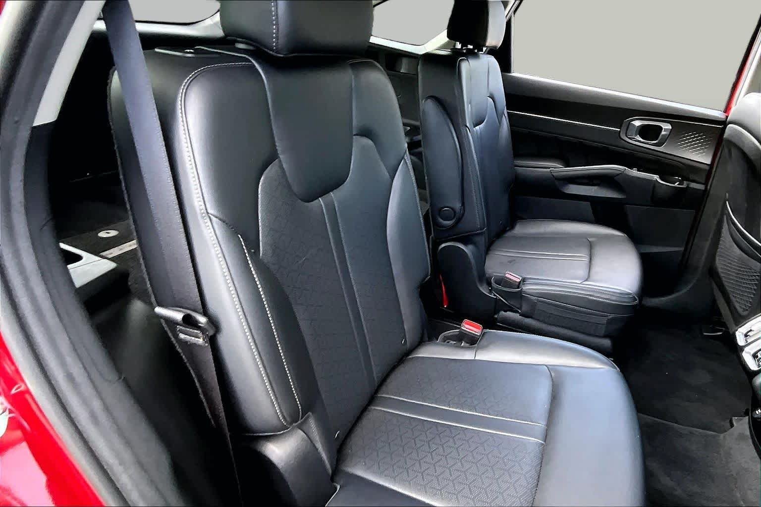 Used 2023 Passion Red Kia SX image 21