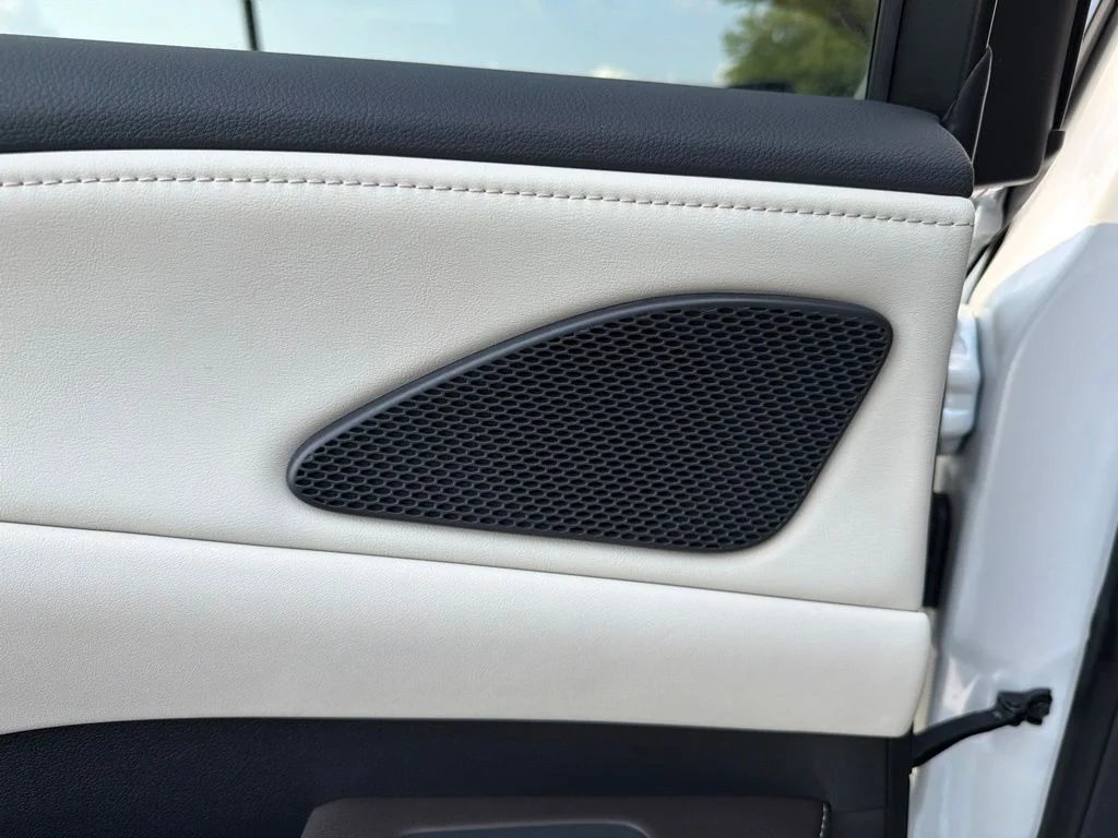 Used 2023 White Lexus 350 Premium image 34