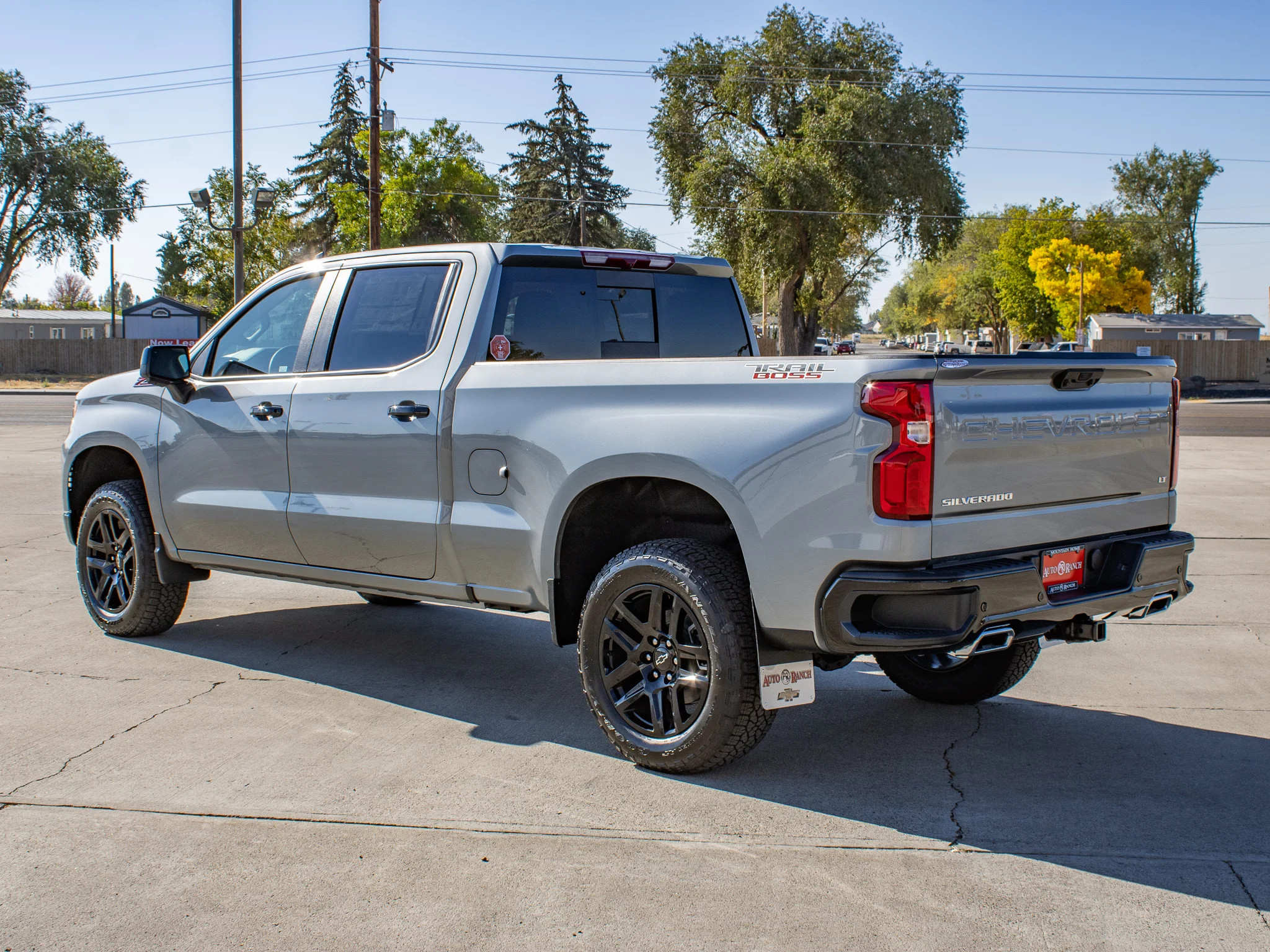 New 2026 STERLING GRAY METALLIC Chevrolet LT Trail Boss image 6