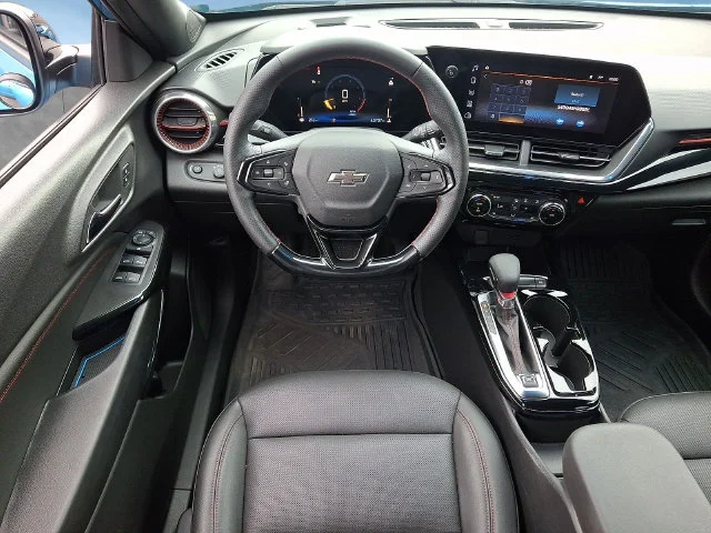 Used 2025 Blue Chevrolet 2RS image 11