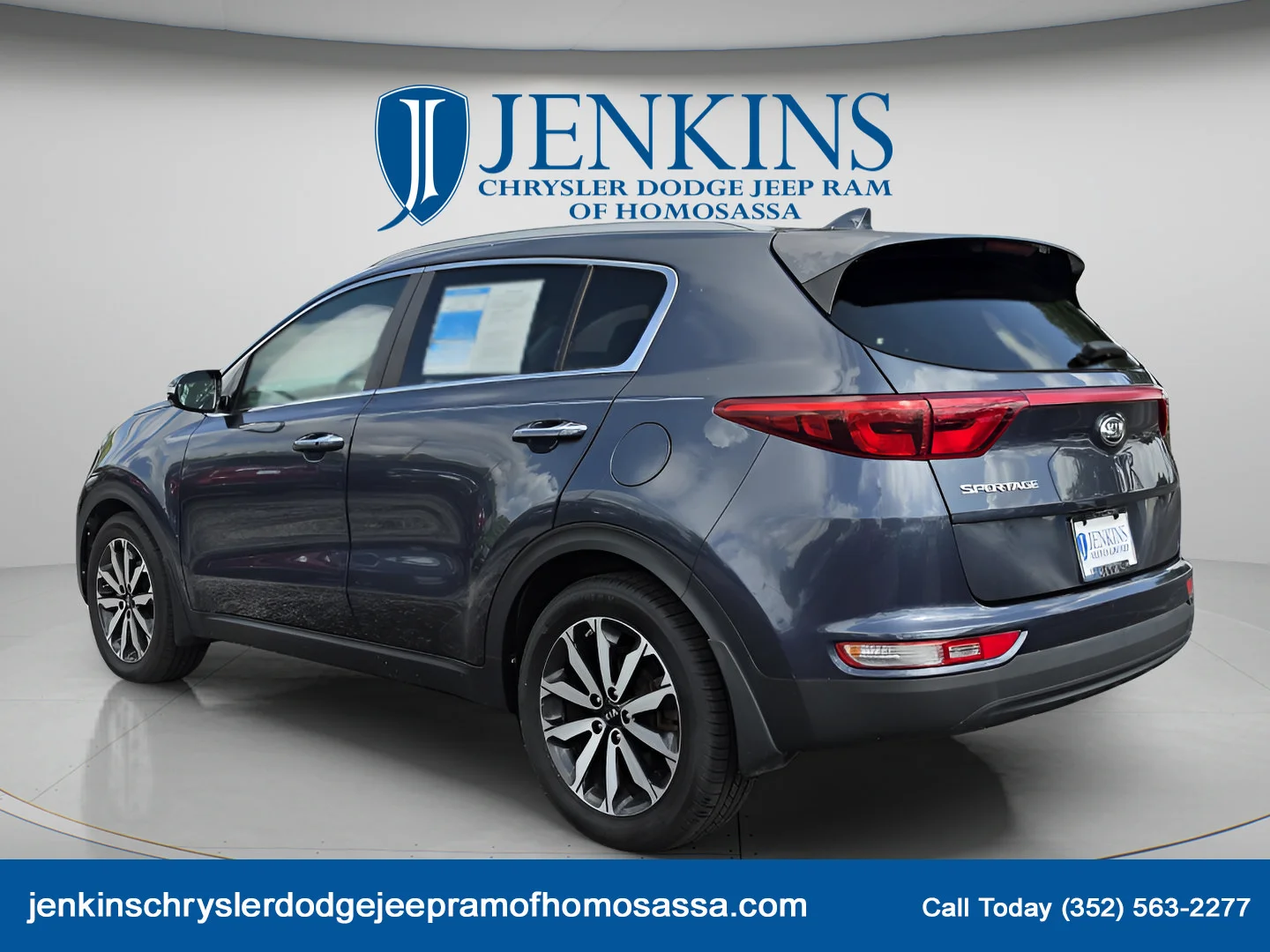 Used 2019 Blue Kia EX image 7