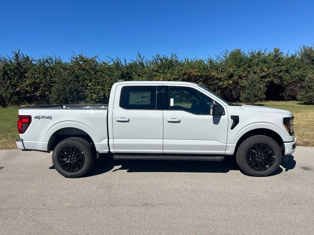 New 2026 Avalanche Ford XLT image 9
