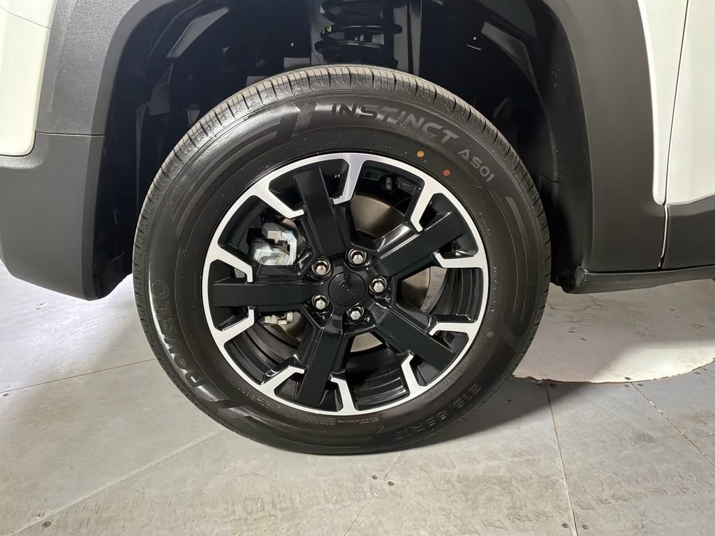 Certified Used 2023 White Jeep Trailhawk image 9