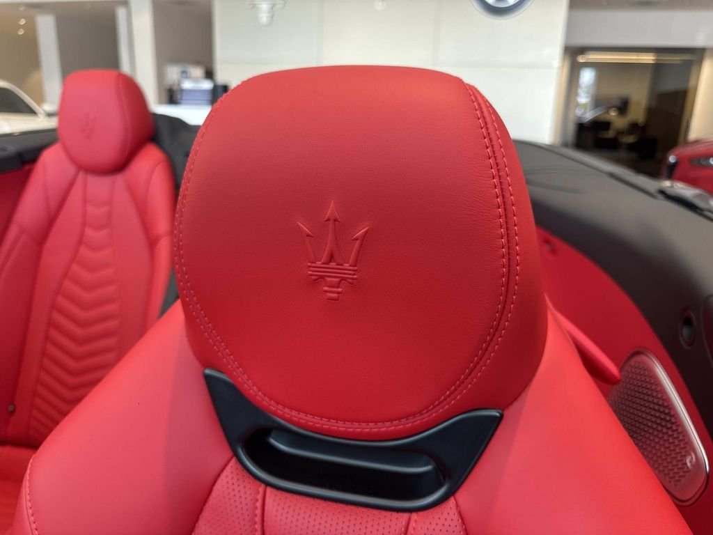 New 2026 Blu Emozione Maserati  image 21