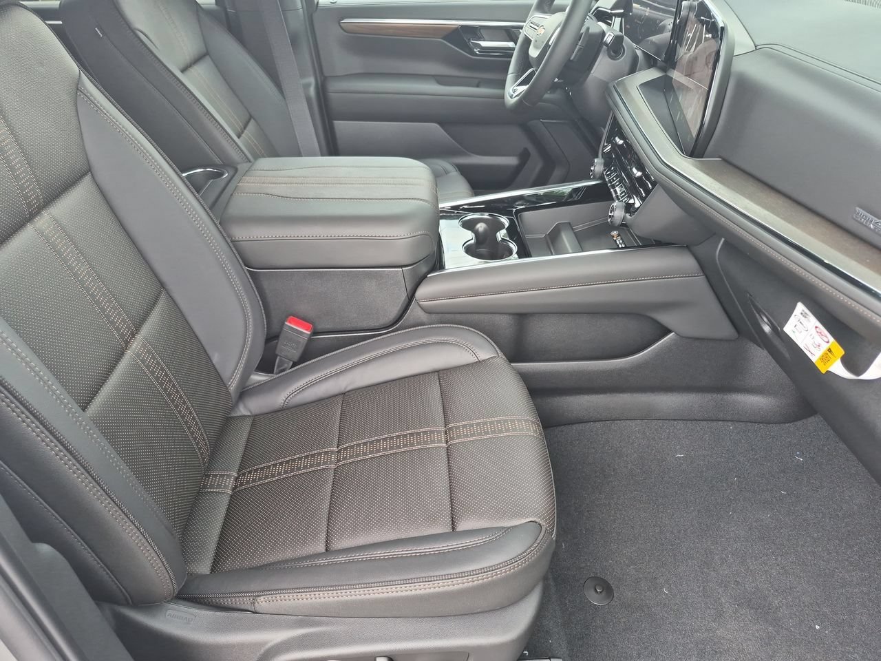 New 2026 Sterling Gray Metallic Chevrolet High Country image 27
