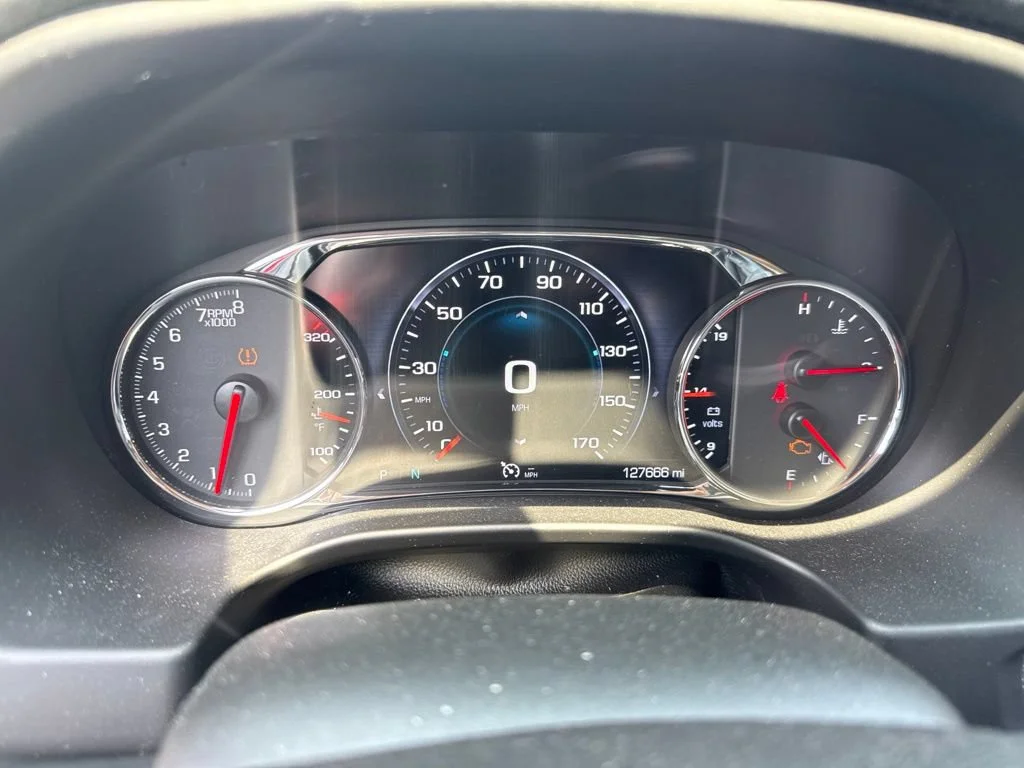 Used 2017 CRIMSON RED TINTCOAT GMC Denali image 13
