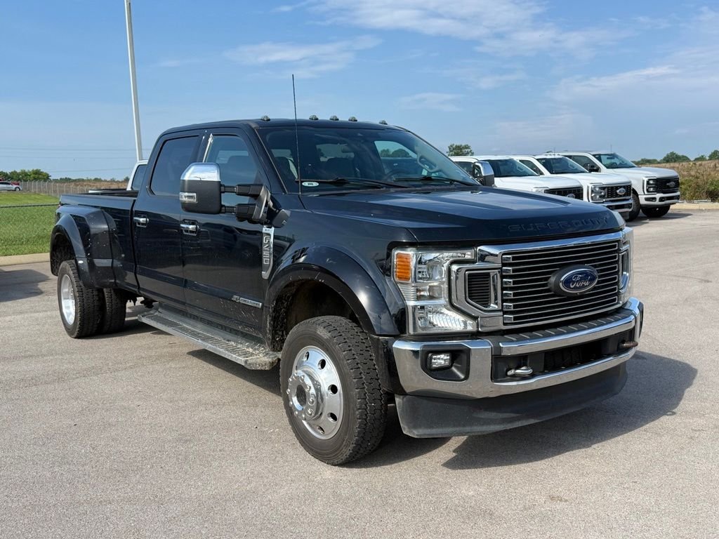 Used 2022 Agate Black Metallic Ford XLT image 2