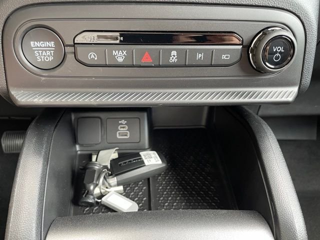 New 2026 Carbonized Gray Metallic Ford Outer Banks® image 31