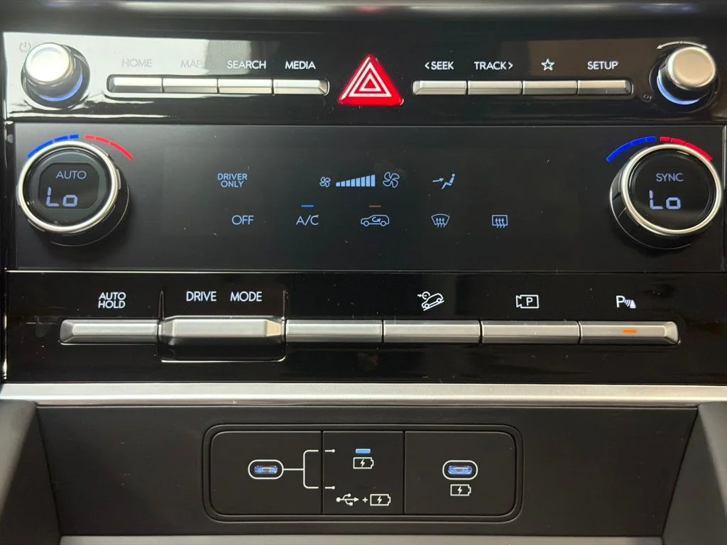 New 2027 Serenity White Hyundai SE image 16