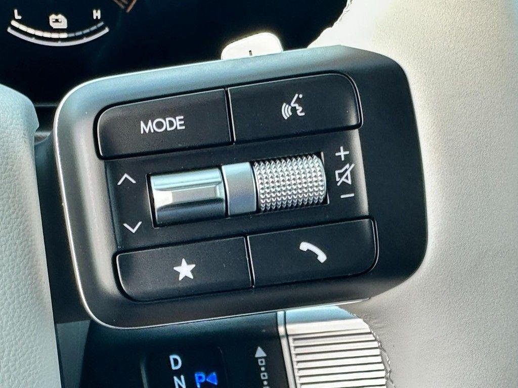 New 2026 White Hyundai SEL image 12