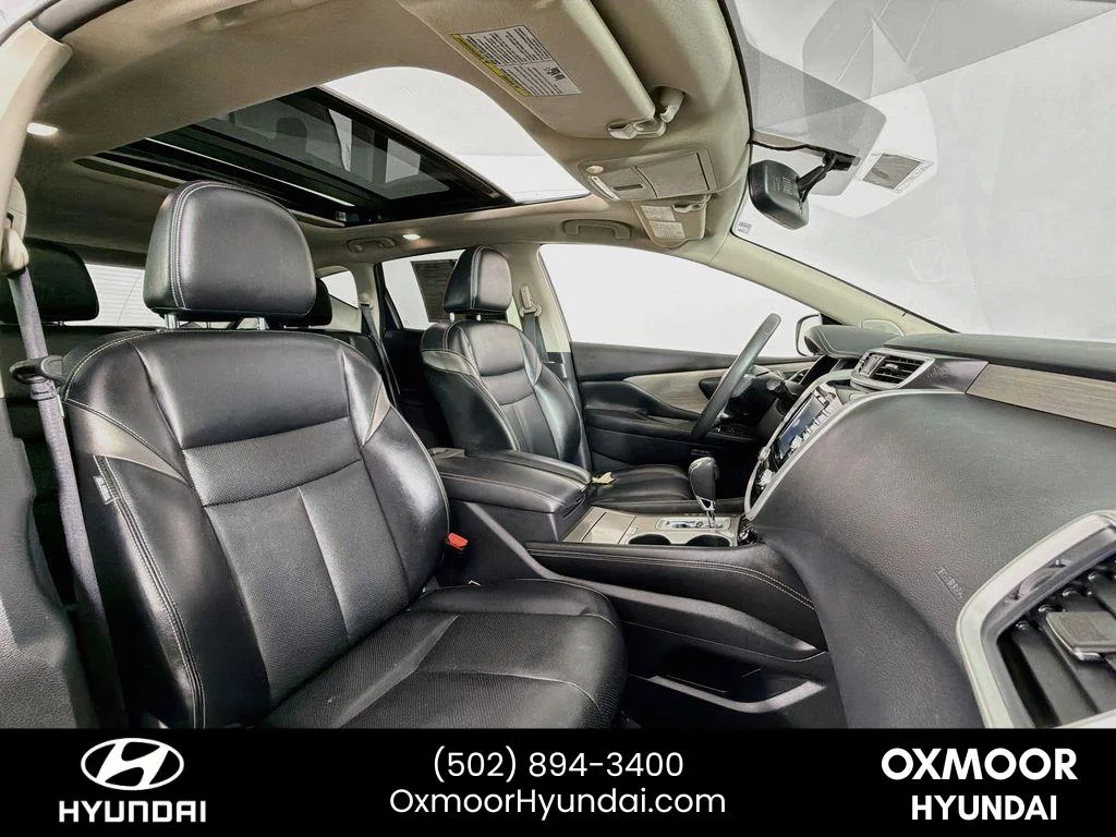 Used 2017 Brilliant Silver Metallic Nissan SL image 29