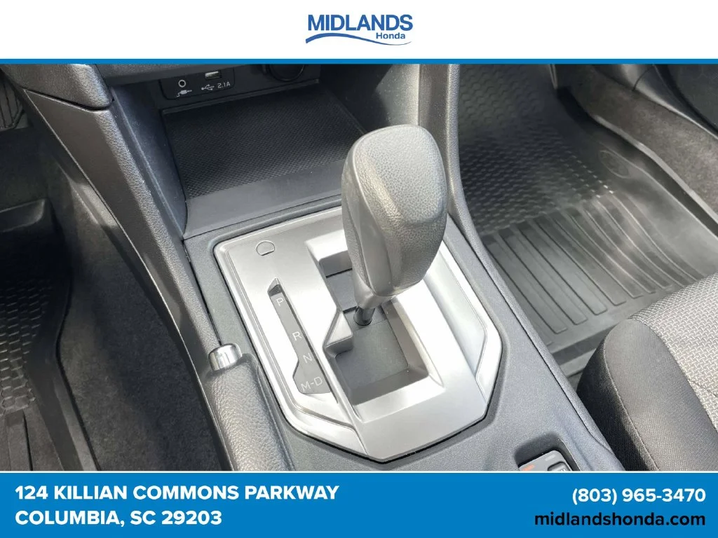 Used 2020 Gray Metallic Subaru Premium image 32