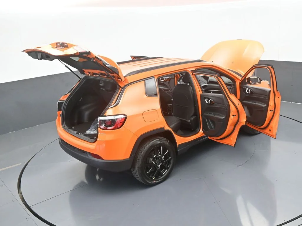 New 2026 Joose (DISC) Jeep Latitude image 61