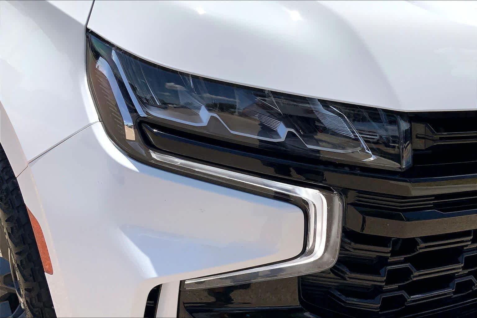Used 2024 Summit White Chevrolet Z71 image 35