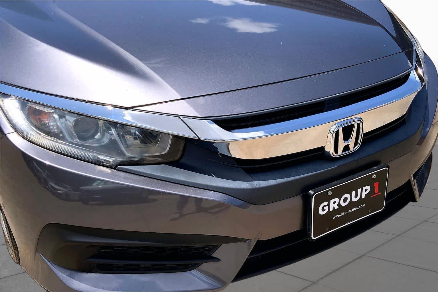 Used 2016 Modern Steel Metallic Honda LX image 28