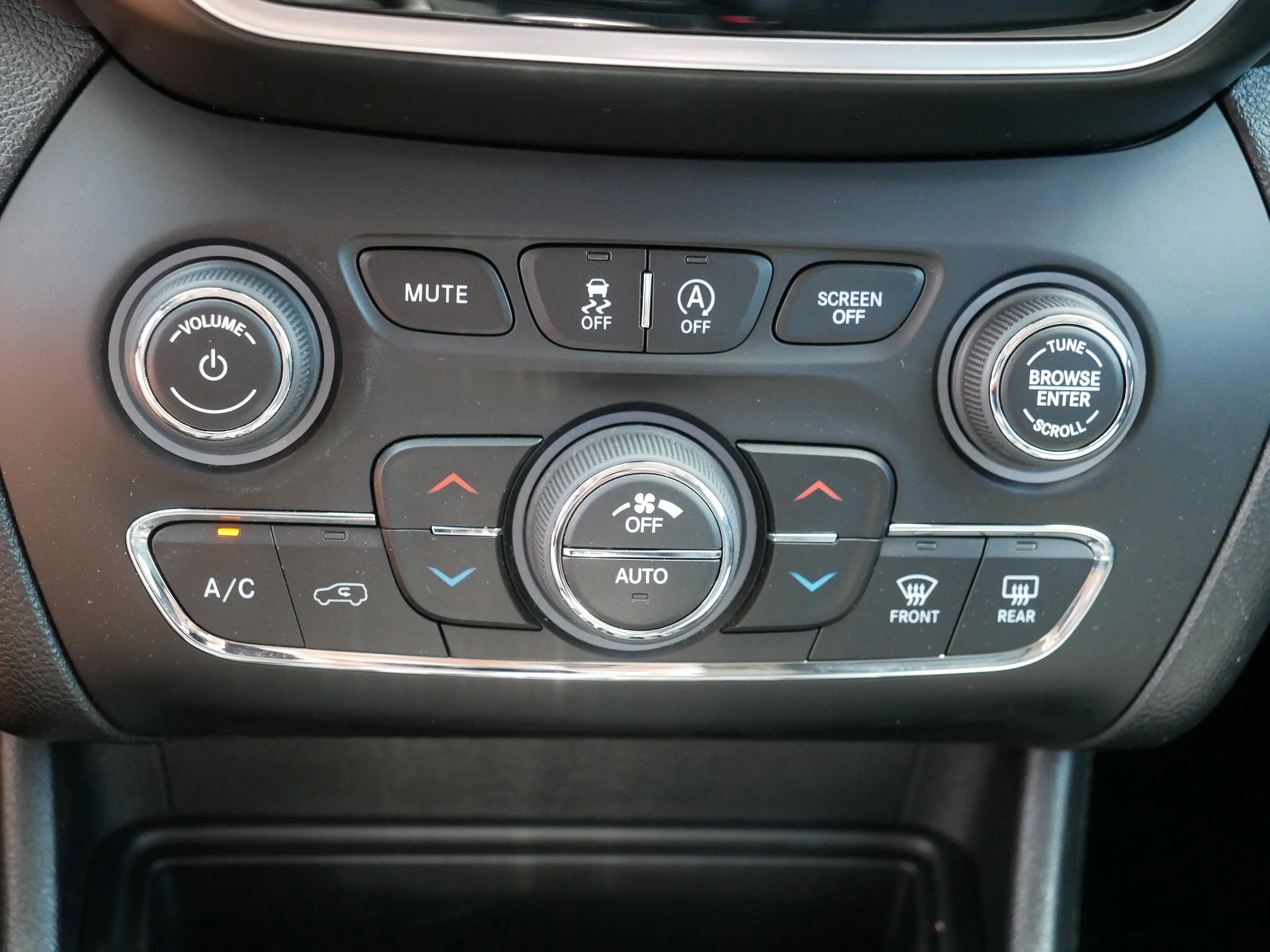 Used 2021 Bright White Clearcoat Jeep Limited image 23
