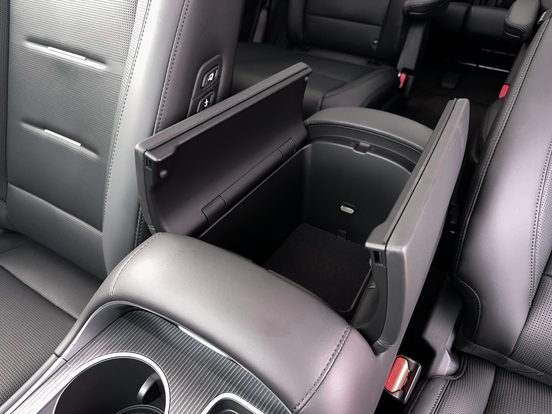 New 2027 Ecotronic Gray Pearl Hyundai Calligraphy image 18