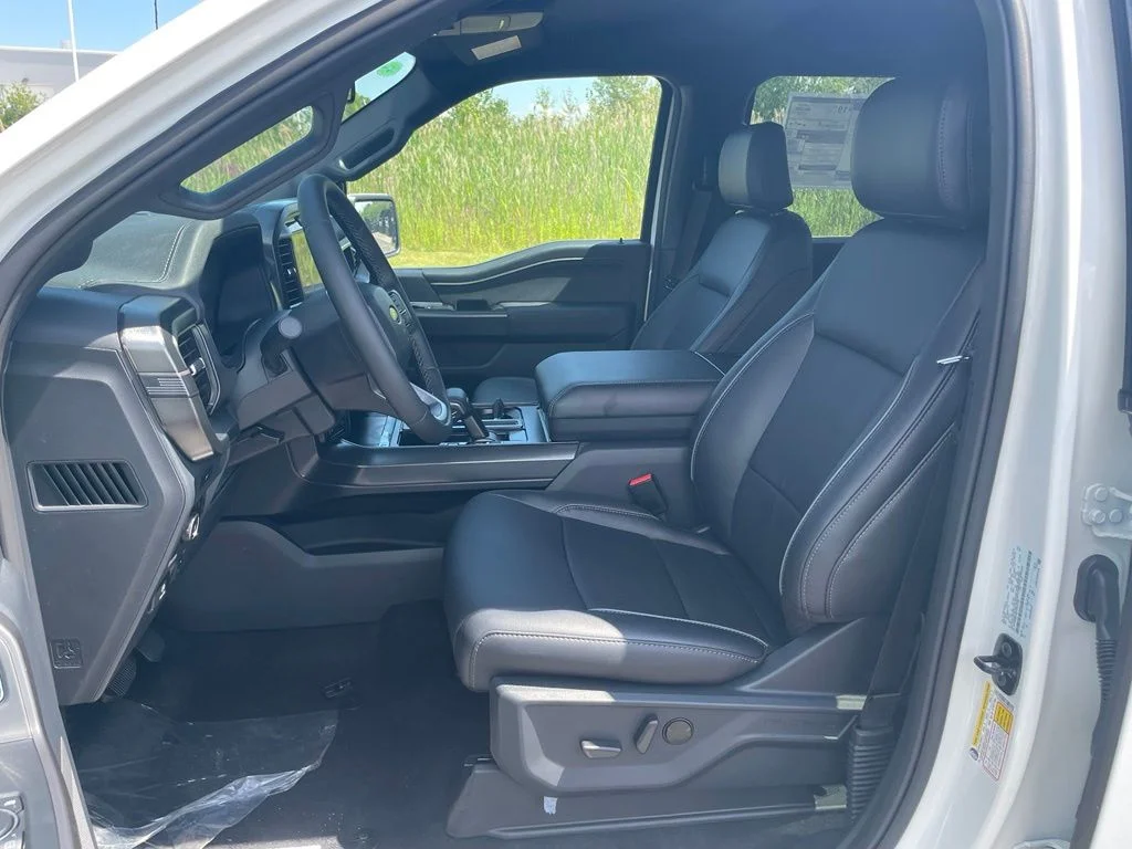 New 2026 Star White Metallic Tri-Coat Ford Lariat® image 12