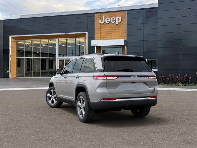 New 2026 Silver Zynith Exterior Paint Jeep Limited image 62