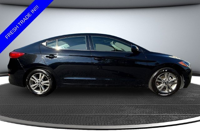 Used 2018 Black Hyundai Value Edition image 4
