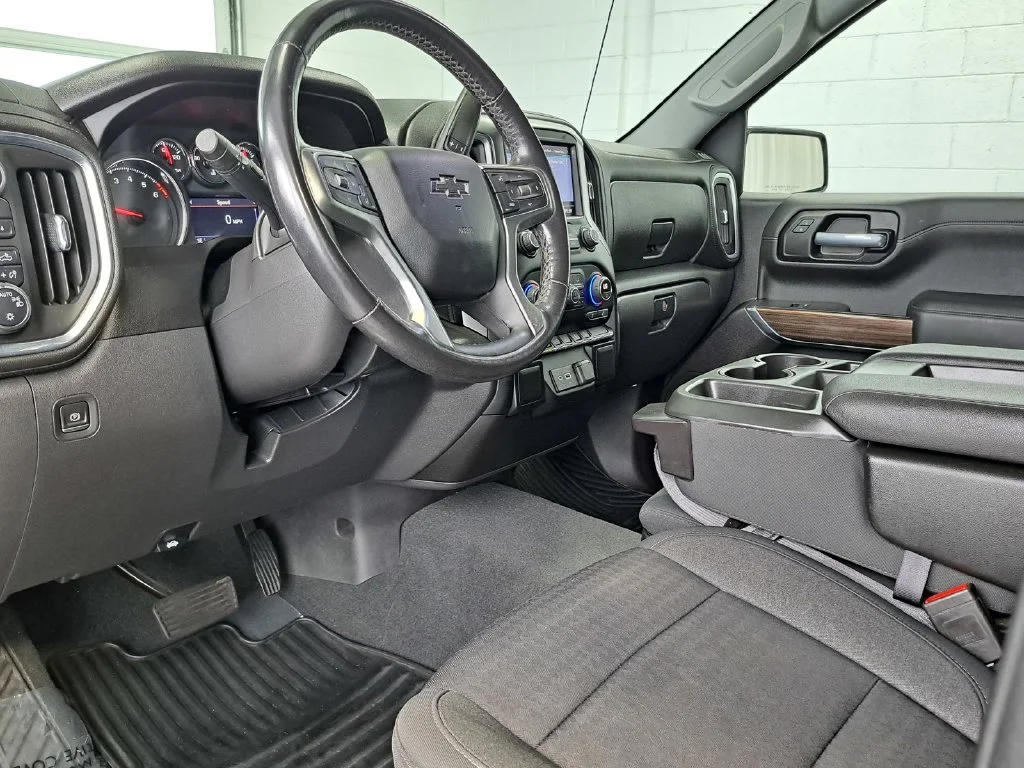 Used 2021 Black Chevrolet RST image 8