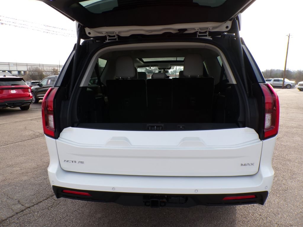 New 2026 Star White Metallic Tri-Coat Ford MAX Active image 9